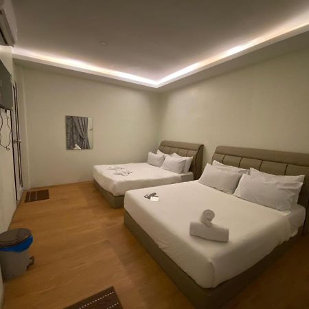 Pine Hotel Batu Gajah Zewnętrze zdjęcie