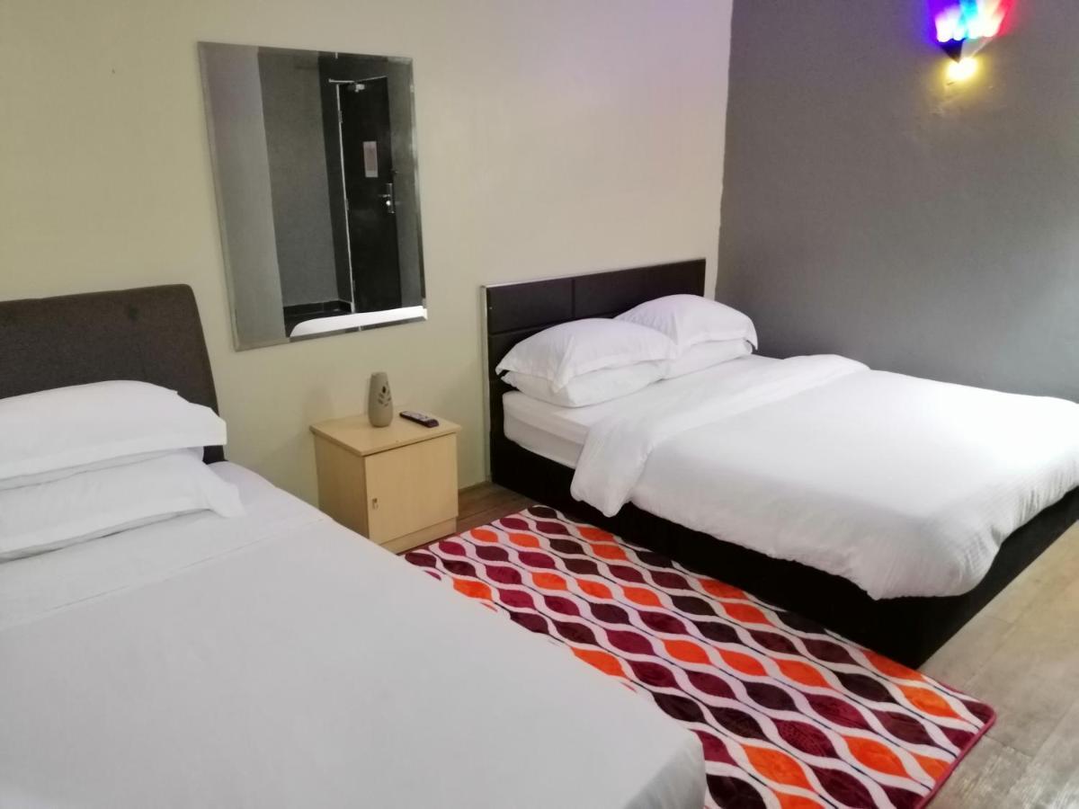 Pine Hotel Batu Gajah Zewnętrze zdjęcie