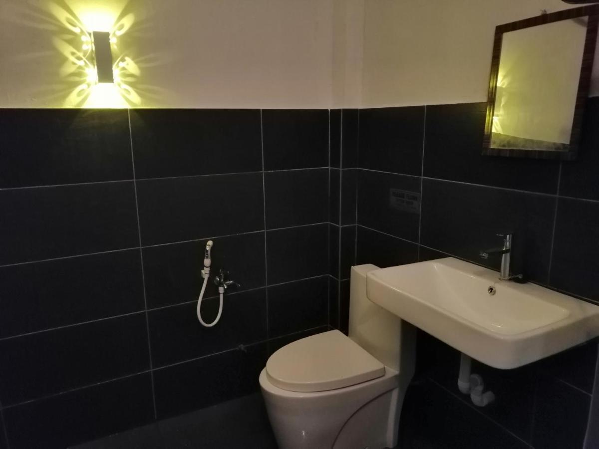 Pine Hotel Batu Gajah Zewnętrze zdjęcie