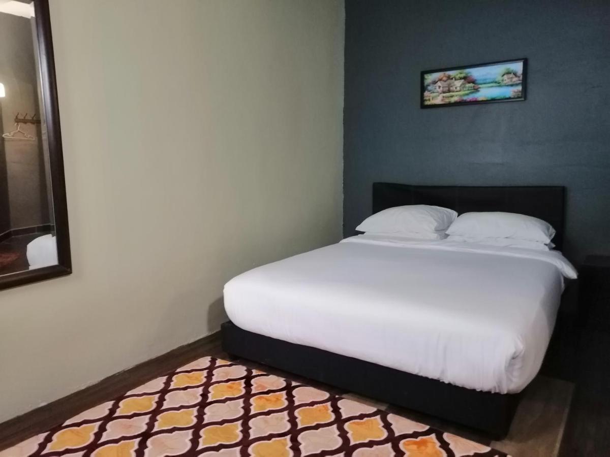 Pine Hotel Batu Gajah Zewnętrze zdjęcie